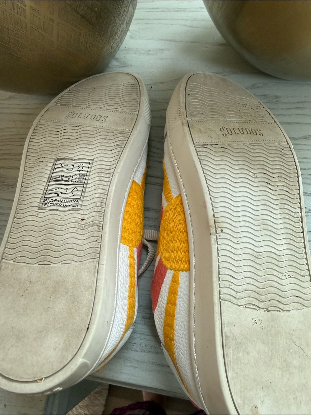 Soludos Ibiza White Leather Low-Top Sneakers with Rainbow Stripe and Sunburst - Picture 7 of 7